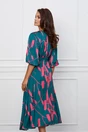 Rochie Dy Fashion verde din satin cu imprimeu fucsia si pliuri la bust