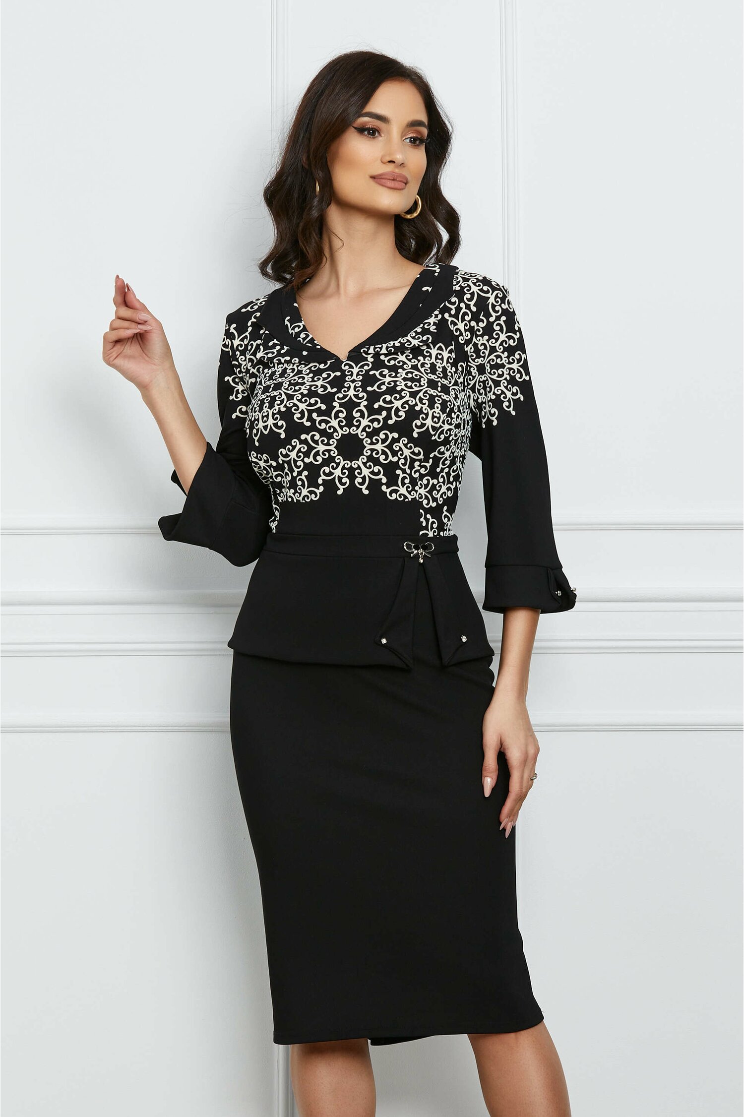 Rochie Eva neagra cu imprimeuri bej la bust - Rochii-Dama.ro