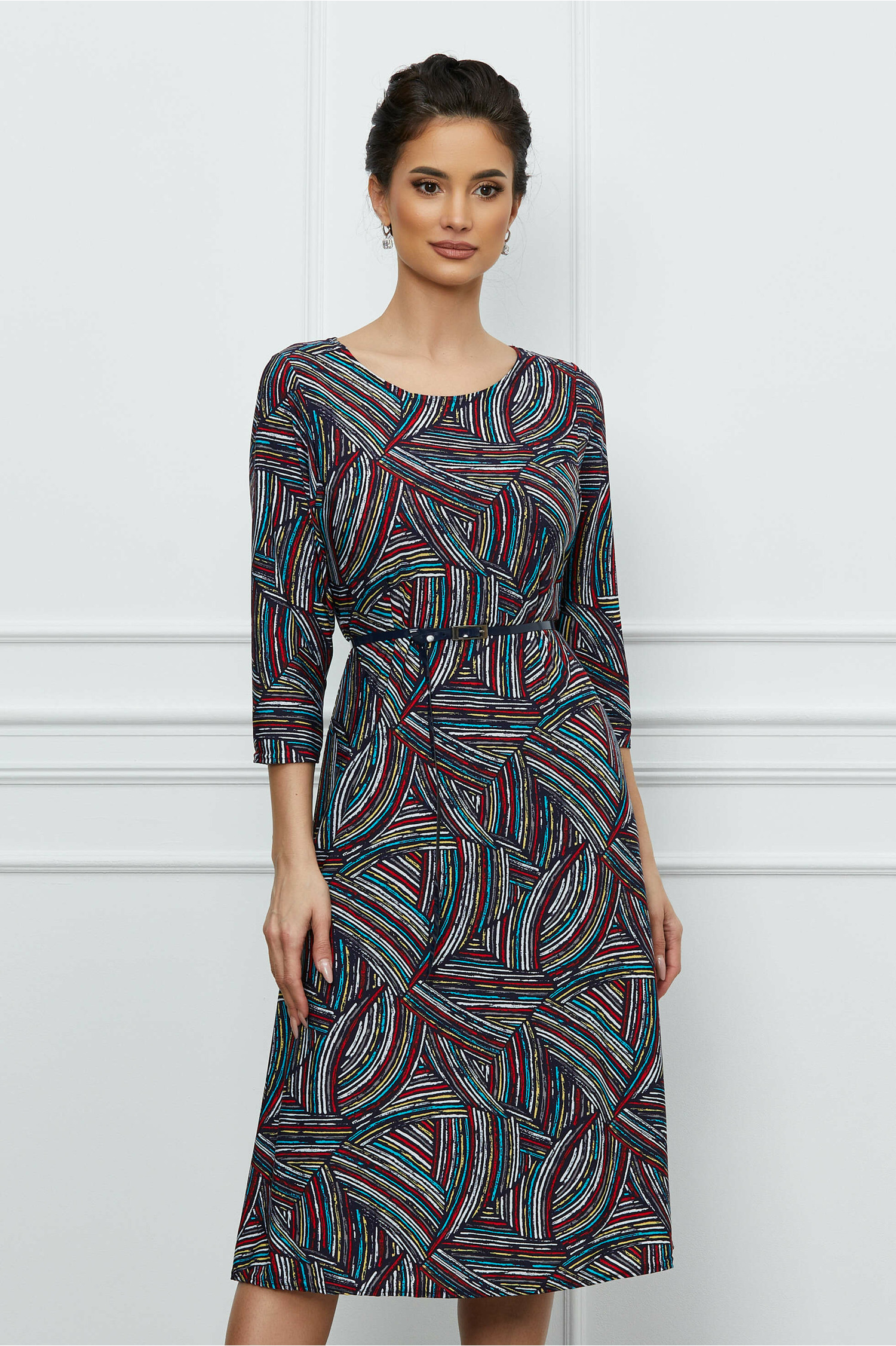 Rochie Flori bleumarin cu dungi colorate si curea in talie