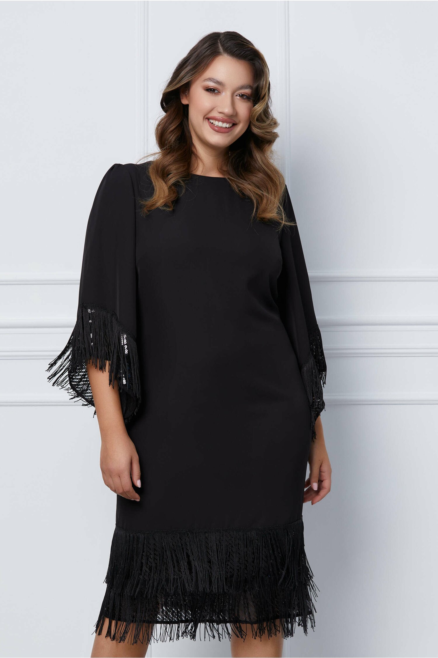 Rochie Ioana neagra cu franjuri si paiete