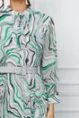 Rochie Ionela gri cu imprimeu verde si fusta plisata