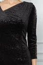 Rochie Katia neagra din catifea cu model si tull pe maneci