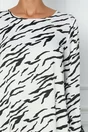 Rochie LaDonna alba cu zebra print si dantela la baza
