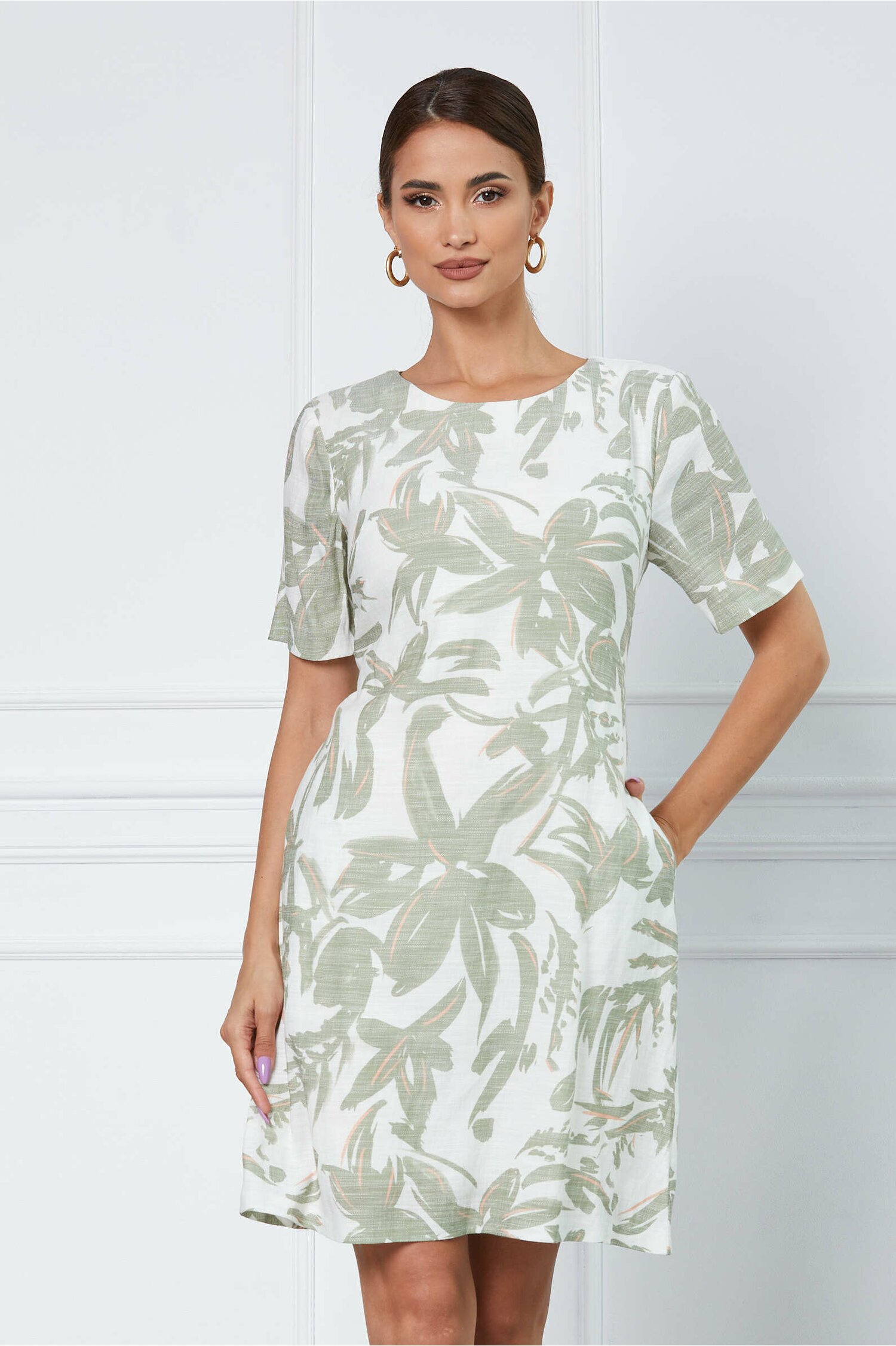 Rochie Liana alba cu imprimeu floral kaki