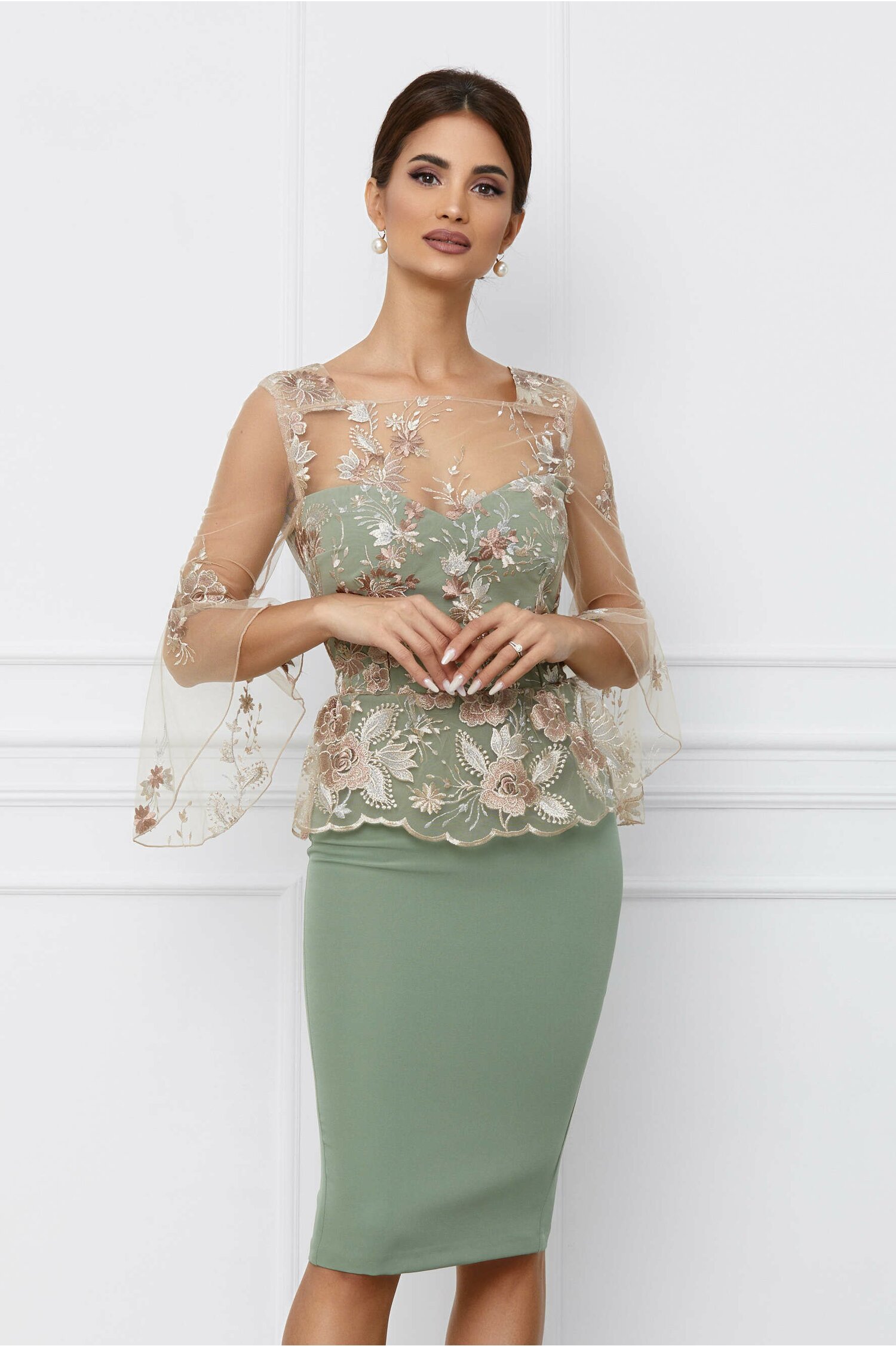 Rochie MBG kaki cu maneci clopot si peplum in talie