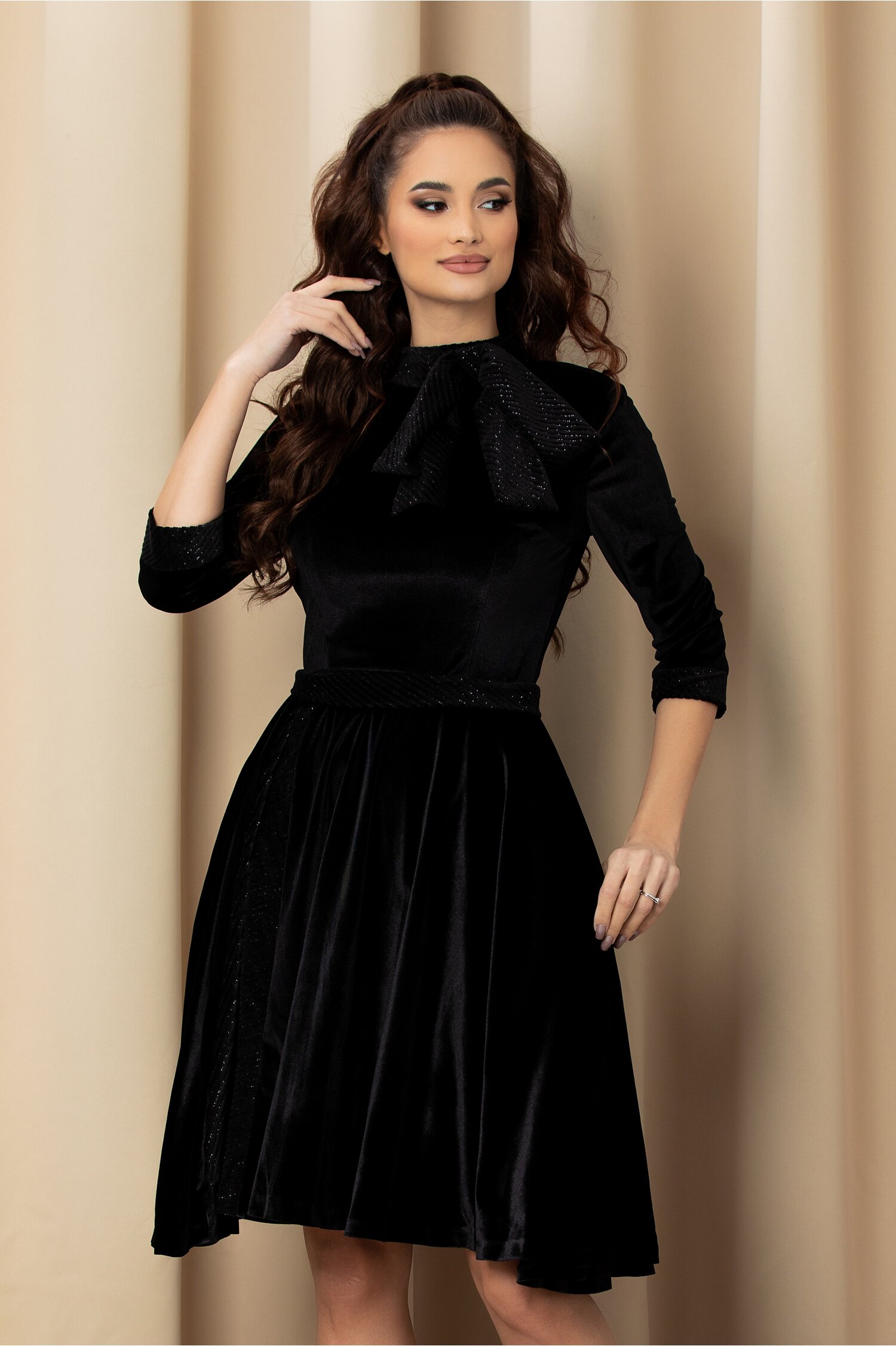 Rochie MBG neagra din catifea