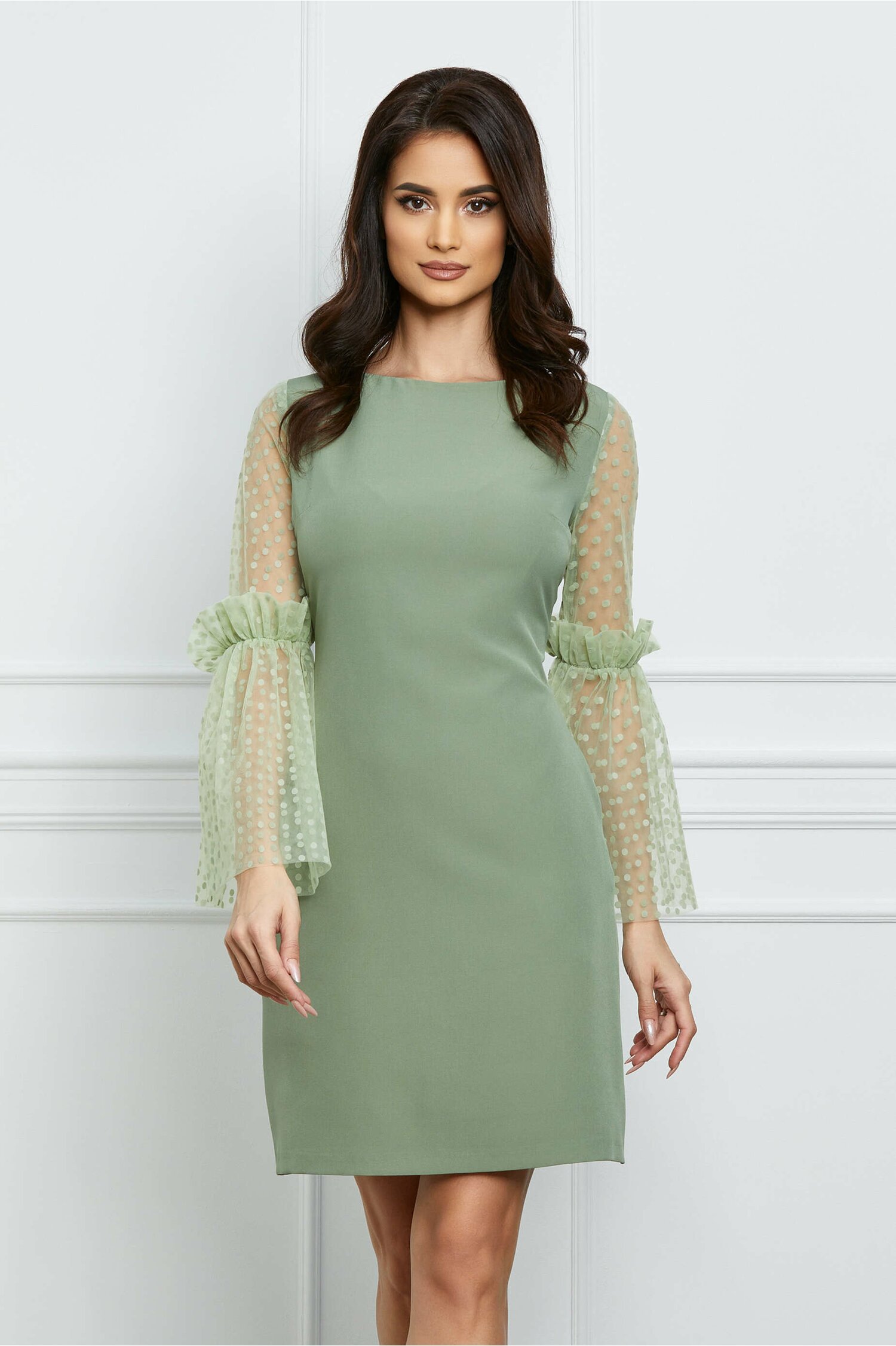 Rochie verde fistic cu maneci din tull cu buline catifelate