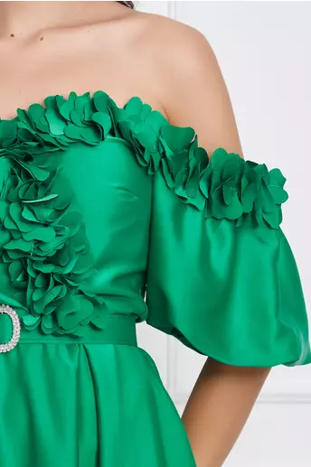 Rochie Mikaela verde cu flori 3D la bust si curea in talie