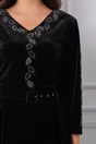 Rochie Mirela neagra din catifea cu strasuri si curea in talie