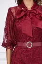 Rochie Miriam bordo din dantela cu guler tip esarfa
