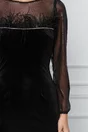 Rochie Moze neagra din catifea cu pene la bust si dantela pe fusta