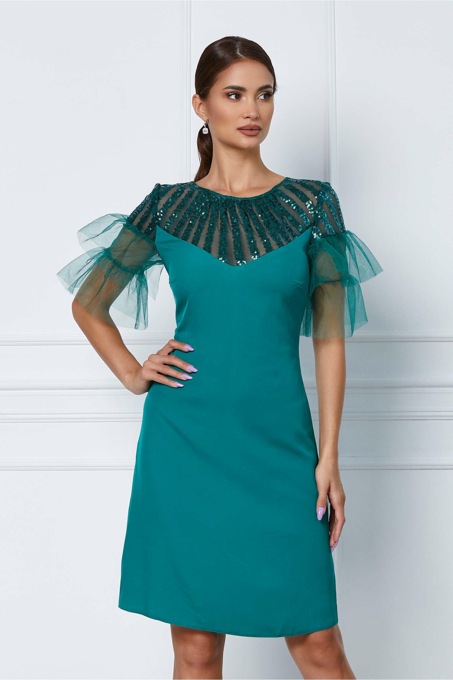 Rochie verde cu paiete la bust - Rochii-Dama.ro