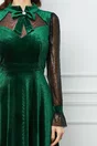 Rochie Moze verde din catifea cu funda la guler