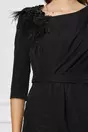 Rochie neagra cu aplicatie florala maxi pe umar