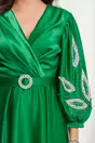 Rochie Nicole verde cu strasuri pe maneci si curea in talie