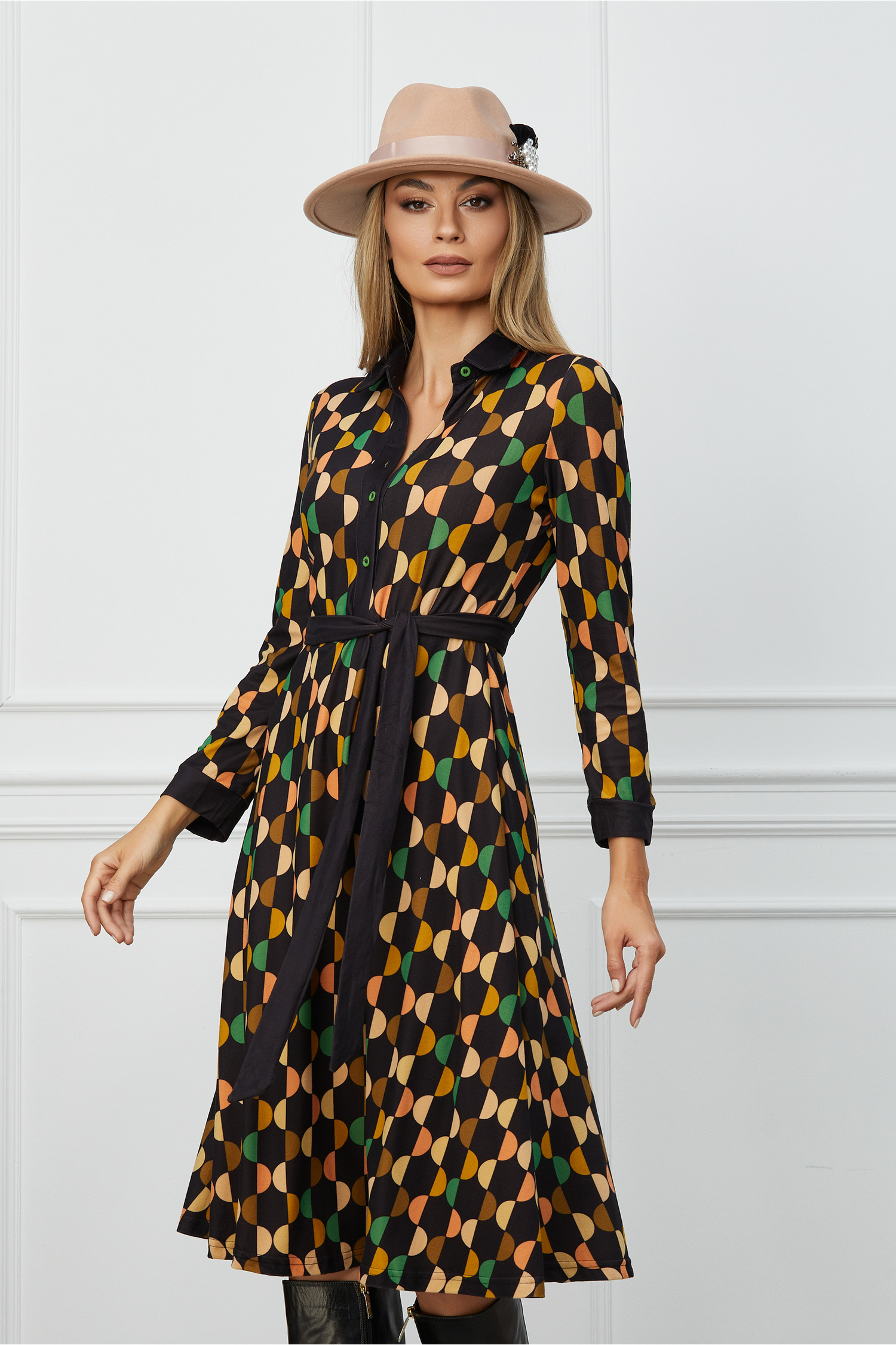 Rochie sorana neagra cu buline verzi