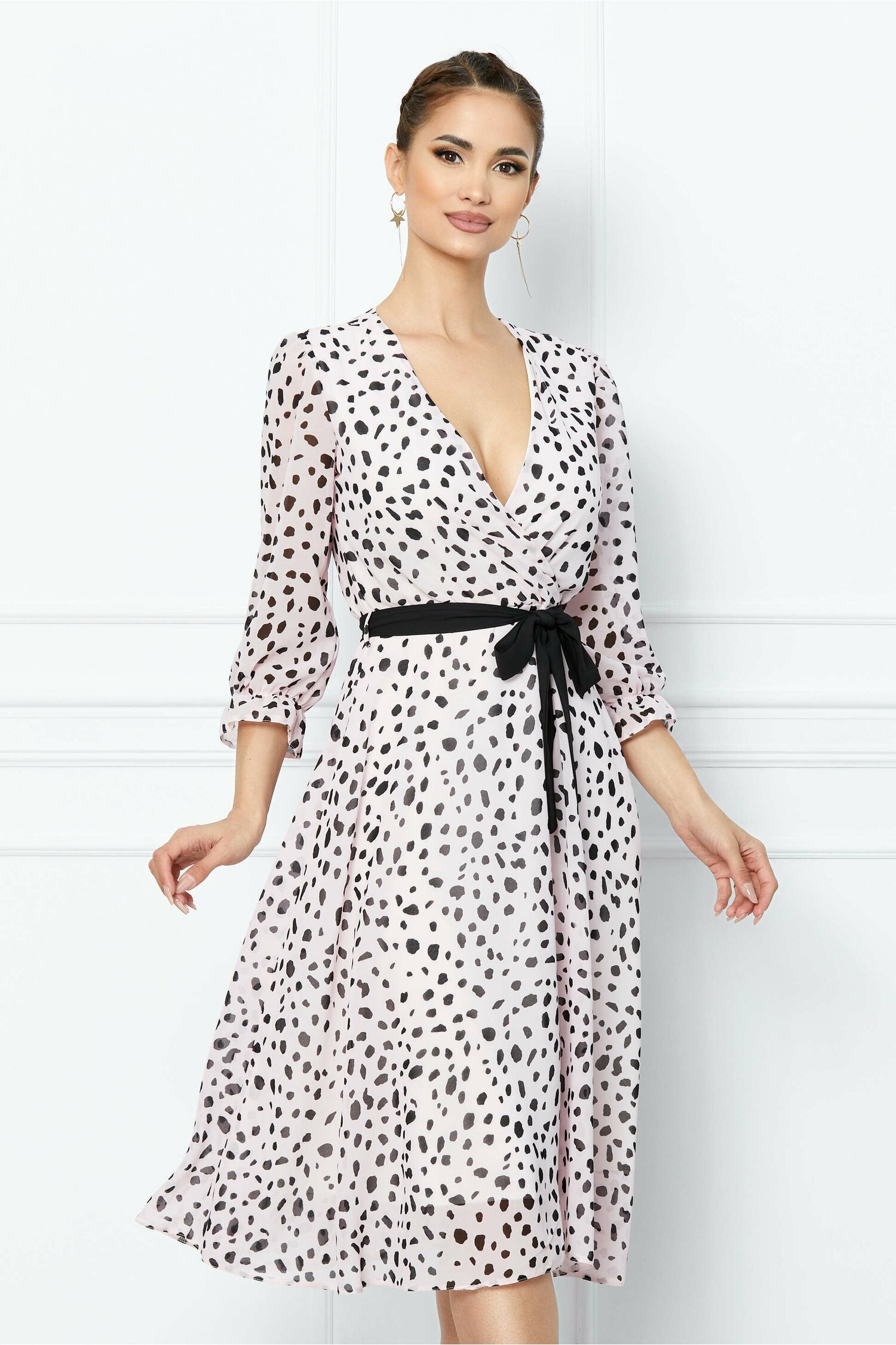 Rochie Sorina roz cu imprimeu divers negru