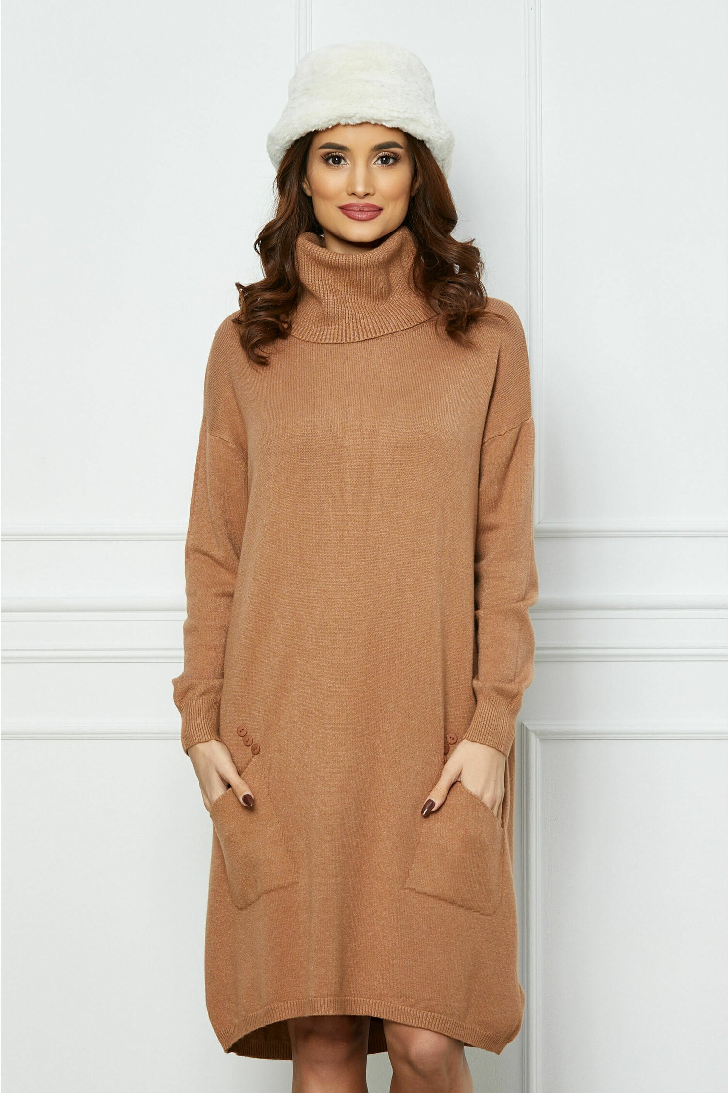 Rochie Vikky casual camel cu guler inalt si buzunare