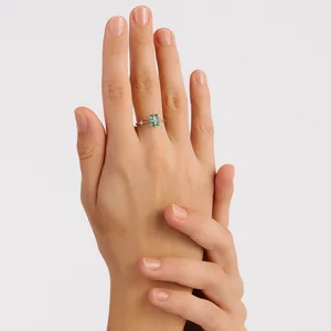 Голям зелен камък сребърен пръстен
