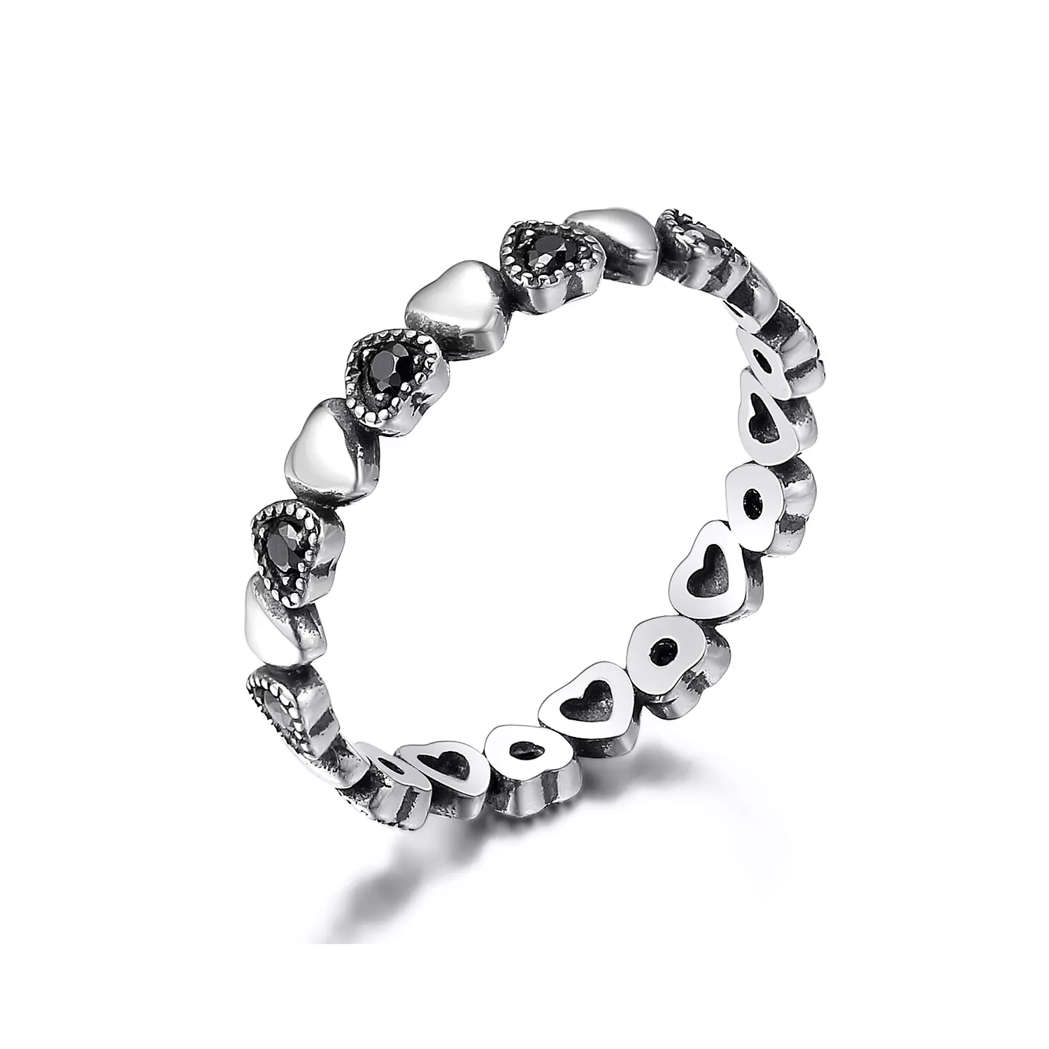 Сребърeн пръстен със Сърца и черни кристали