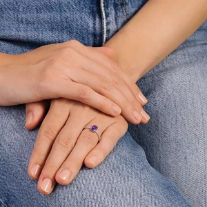 Сребърен пръстен Овален лилав скъпоценен камък