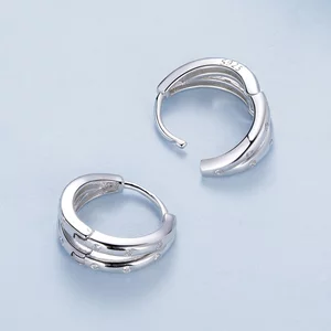 Сребърни обеци Intersected Sparkling Hoops