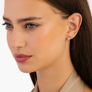 Egyszerű ezüst fülbevaló