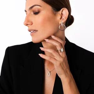 Elegáns kör ezüst fülbevaló