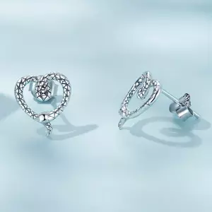Ezüst fülbevaló Ezüst kígyószív