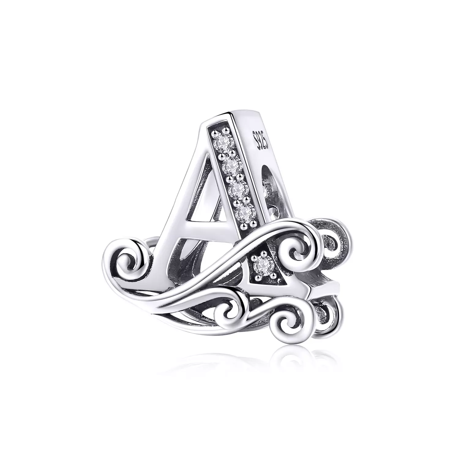 Ezüst talizmán A betűvel a történetből