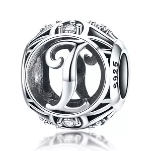 Ezüst talizmán I betűvel és kristályokkal