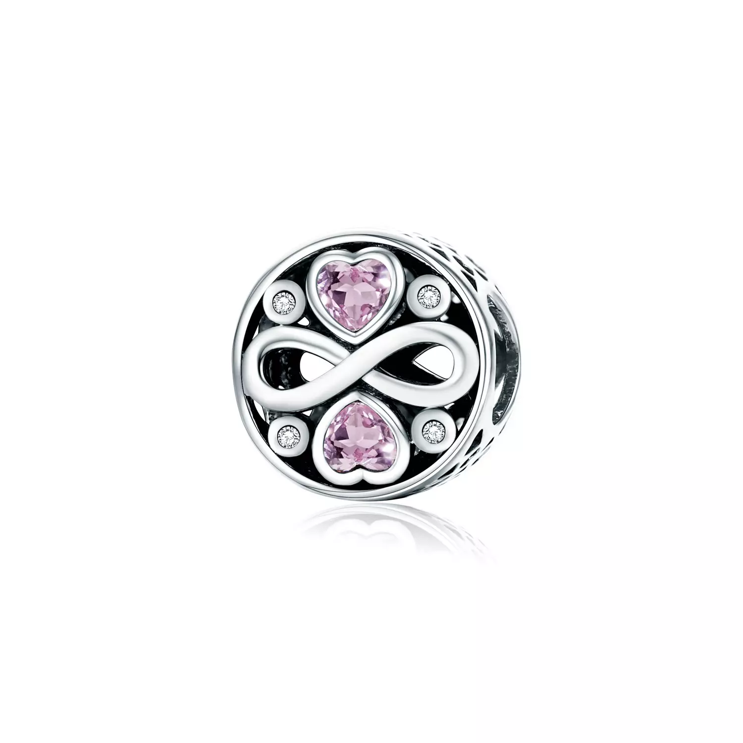 Ezüst talizmán szívekkel és a végtelenség szimbólumával