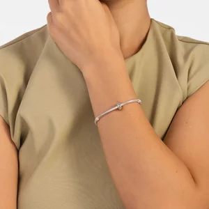 Ezüst virág távtartó talizmán