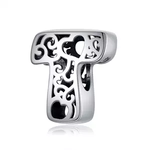 Szerelmes T betűs ezüst talizmánba