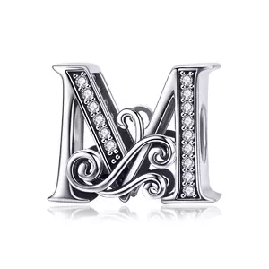 Talisman din argint cu Litera M din Poveste