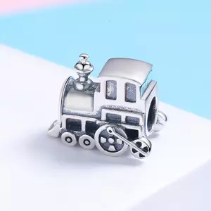 Talisman din argint patinat cu Locomotiva