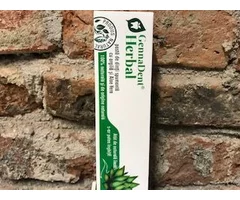 NATURAL HERBAL SPARKLING TOOTHPASTE WITH CLAY AND ALOE VERA 50 ML