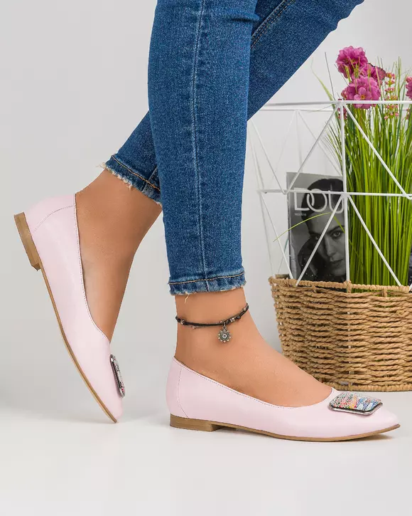 Balerini dama din piele naturala roz deschis cu varf ascutit si accesoriu aplicat WIZ28