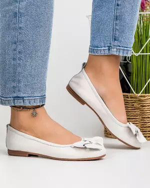 Balerini dama piele naturala ivory cu fundita aplicata BA004