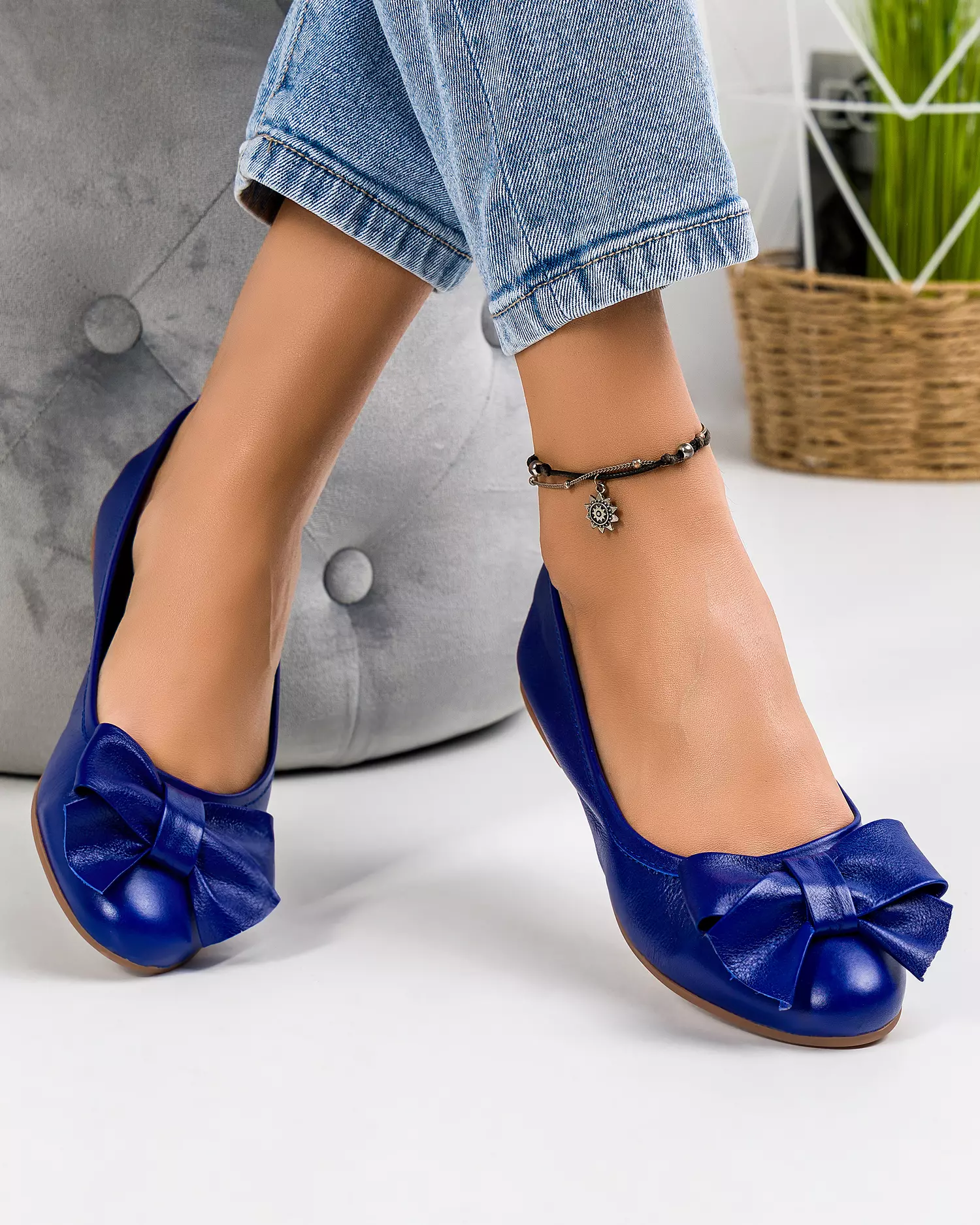 balerini-dama-piele-naturala-lucioasa-albastru-intens-cu-fundita-aplicata-ba004-47247-2.webp
