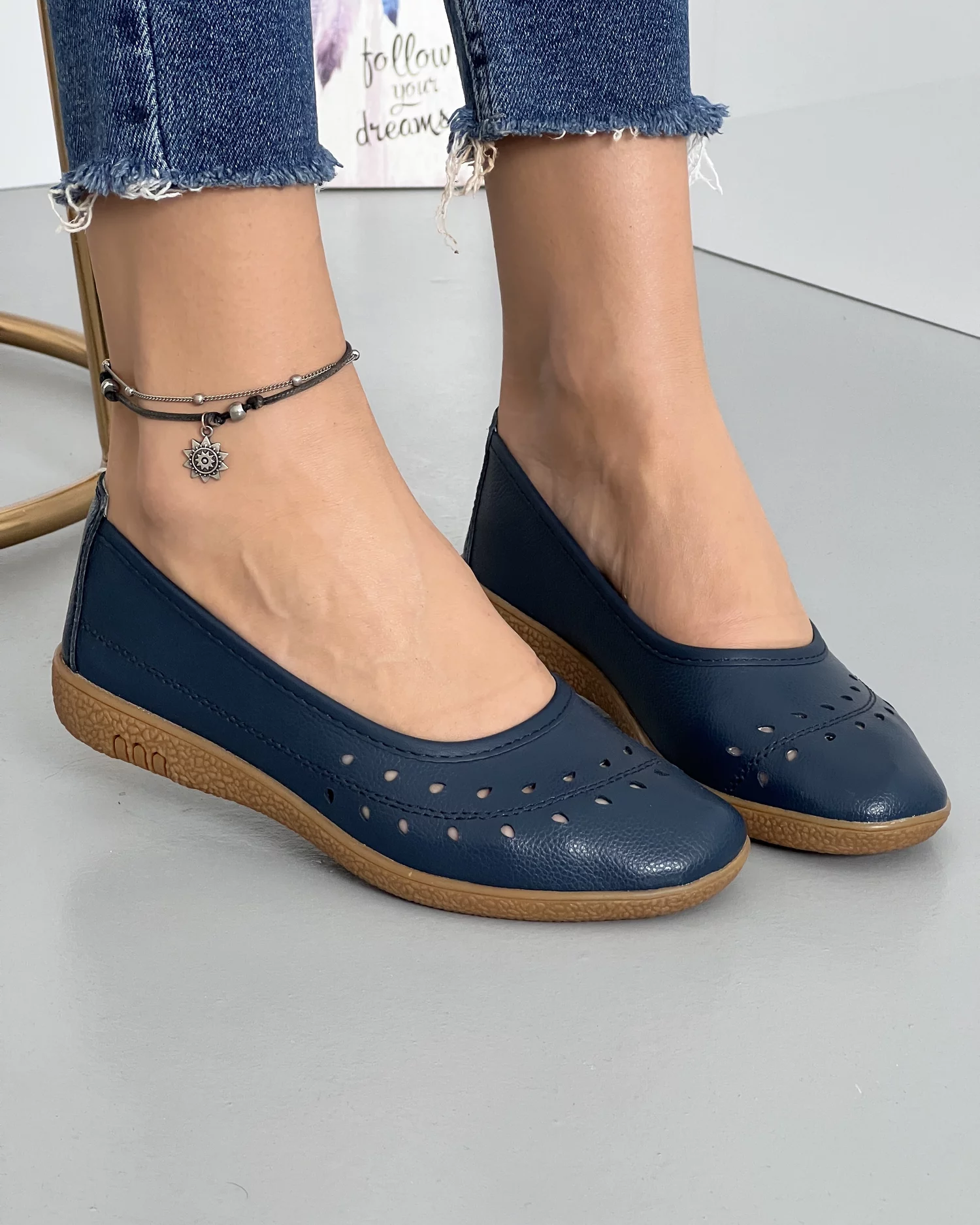 balerini-din-piele-naturala-cu-detalii-perforate-bleumarin-vk2008-18-24990-2.webp