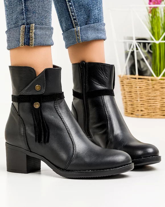 Botine Captusite Piele Naturala Negre PCI634