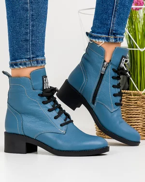 Ghete Albastre Imblanite din Piele Naturala cu Toc AK105