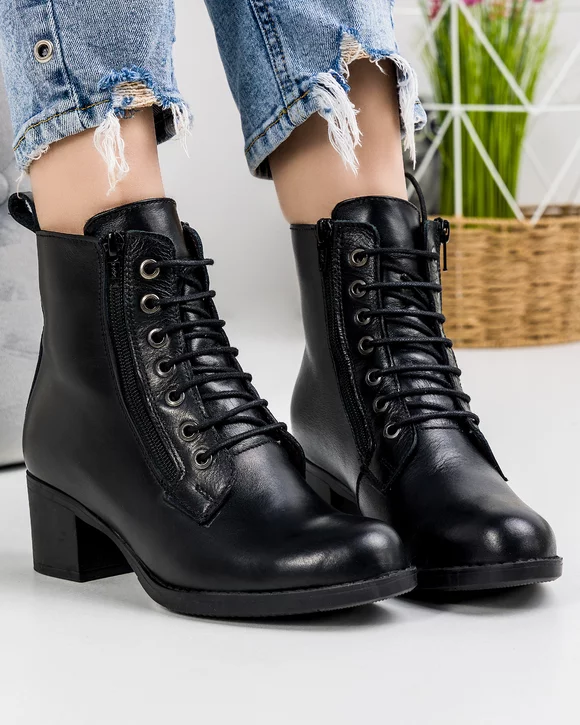 Ghete Captusite Dama Piele Naturala Negre IC021