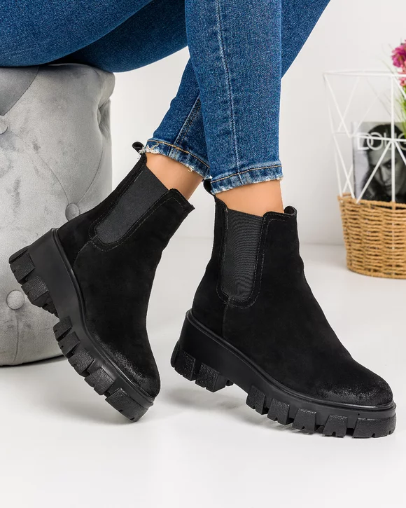 Ghete Dama Piele Naturala Intoarsa Negre IC190