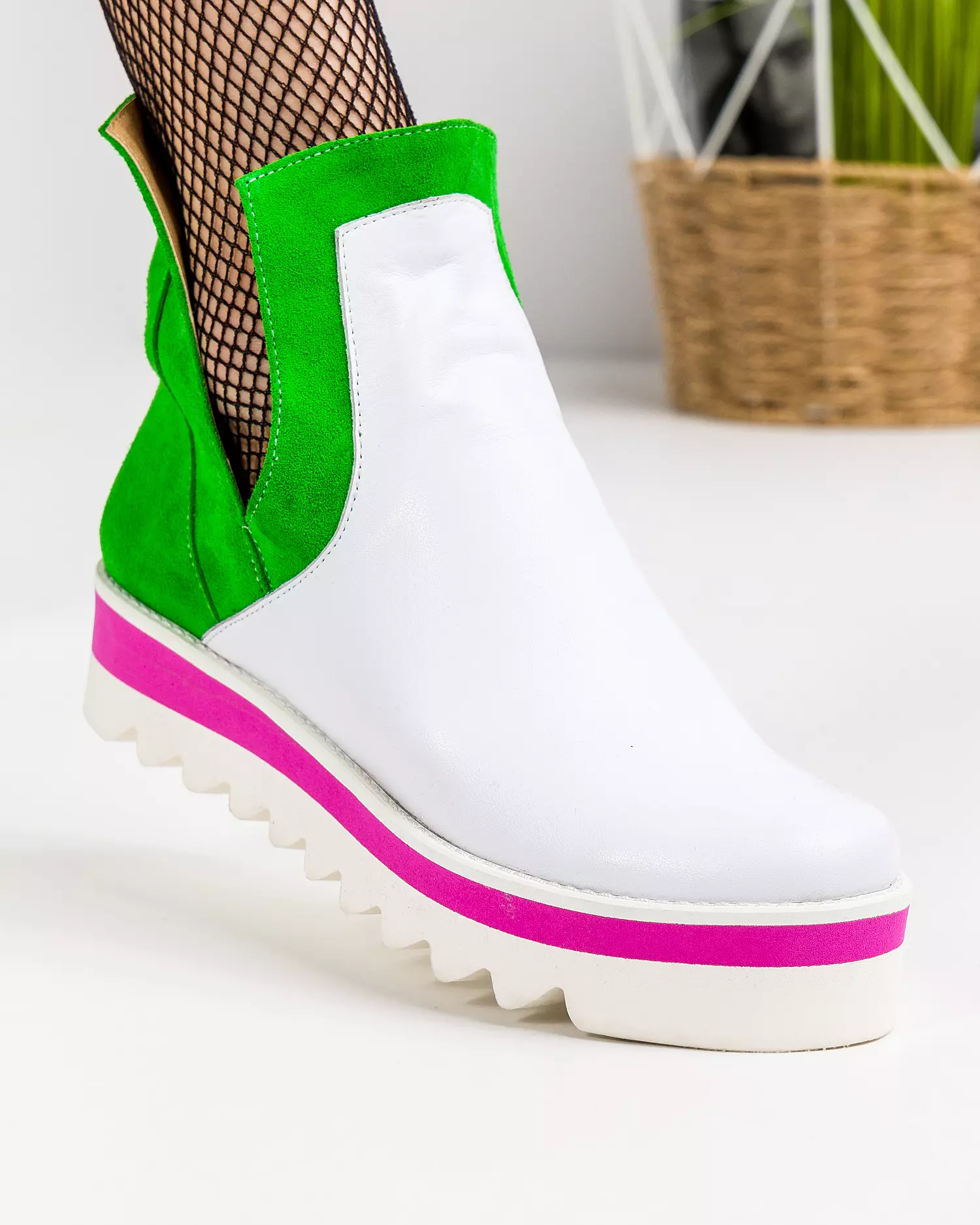 ghete-de-vara-dama-piele-naturala-si-piele-naturala-intoarsa-alb-cu-verde-si-talpa-usoara-pol159-46149-2.webp
