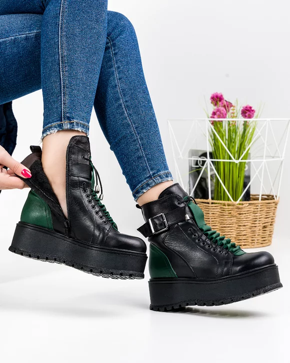 Ghete Imblanite Piele Naturala Negru cu Verde IN150