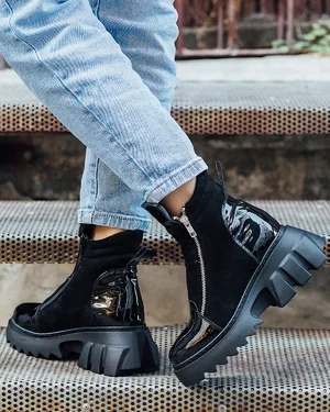 Ghete Imblanite Piele Naturala si Piele Lucioasa Negre PCI012