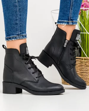 Ghete Negre Din Piele Naturala Cu Toc Imblanite AK105