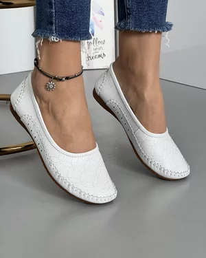 Mocasini Piele Naturala Albi Cu Cusatura Decorativa VK1024-9A